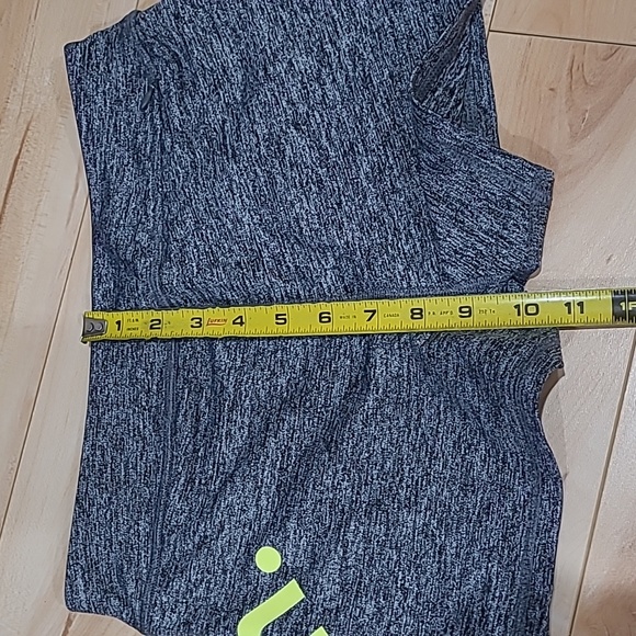 Forever 21 women's size 6 (I believe) grey shorts - Picture 4 of 4